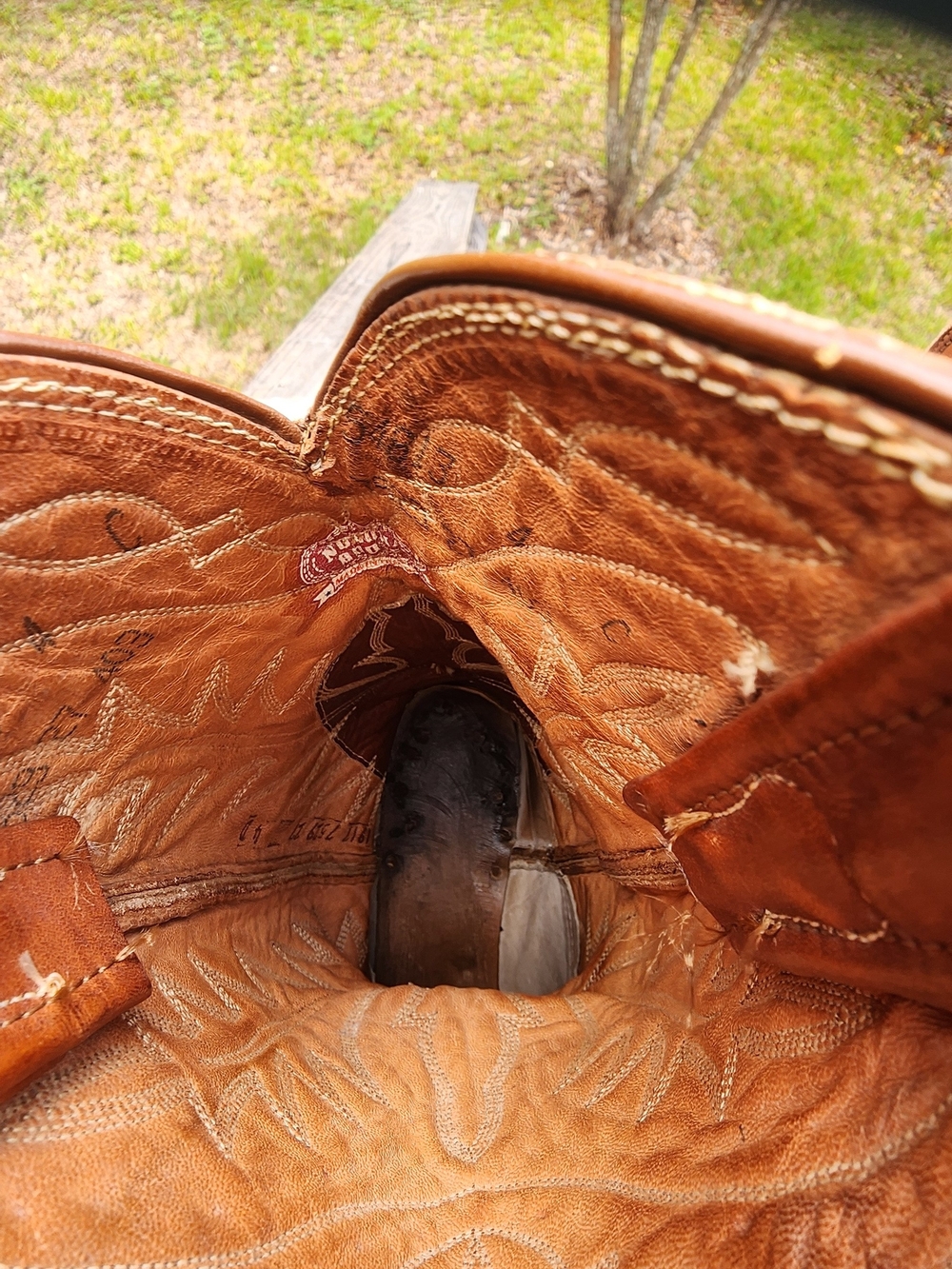 Women's Tan Leather Western Heeled Boots  Size 6-7. - Picture 13 of 16